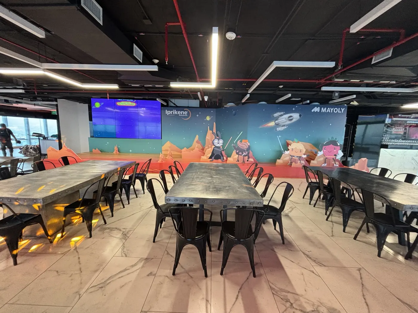 Comida corporativa en EVNTS, piso 46 del WTC