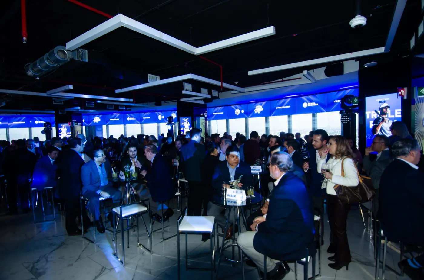 Cóctel corporativo en EVNTS, piso 46 del WTC