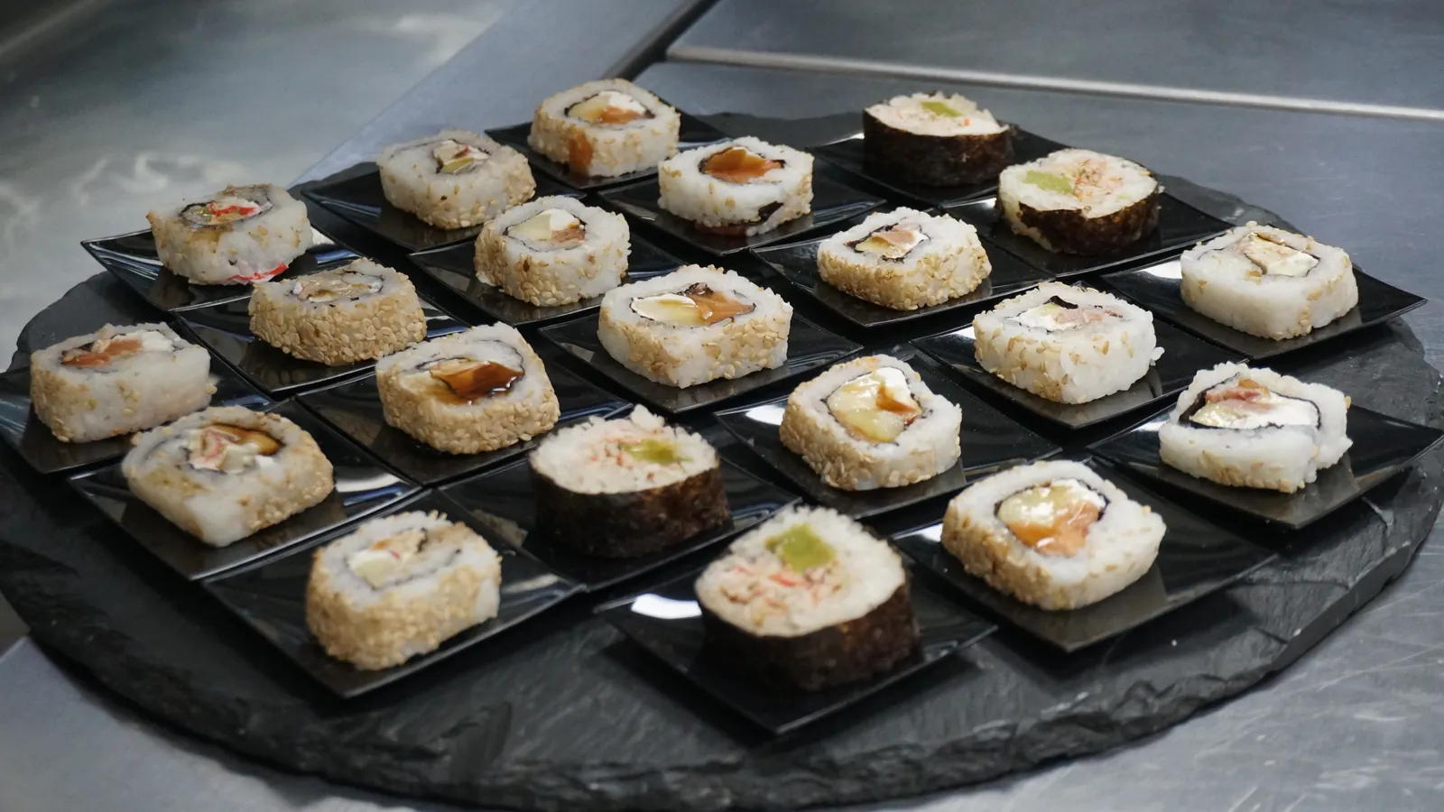 Rollos de sushi · gastronomía de EVNTS