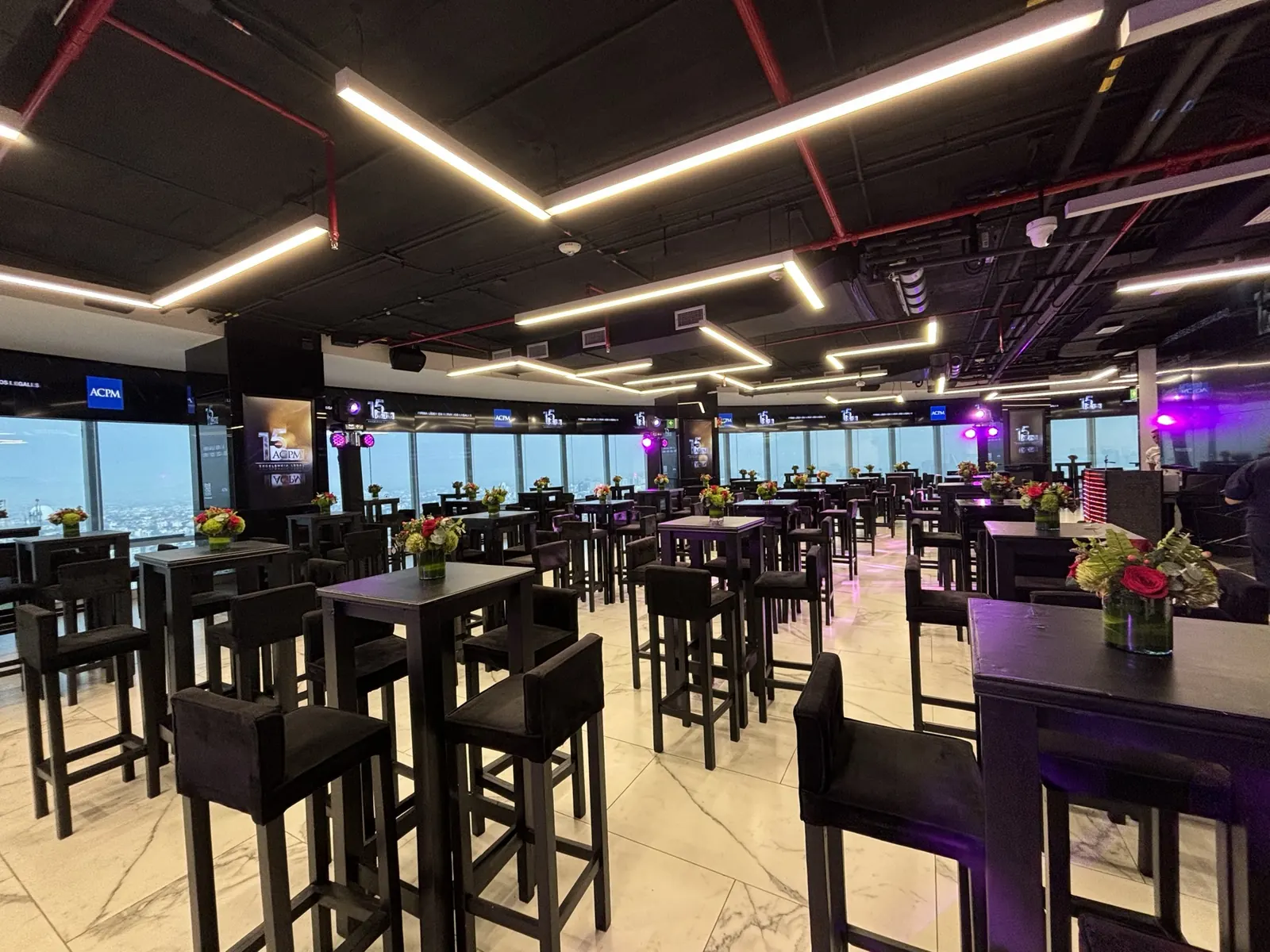 Salón EVNTS en el piso 46 del World Trade Center Ciudad de México